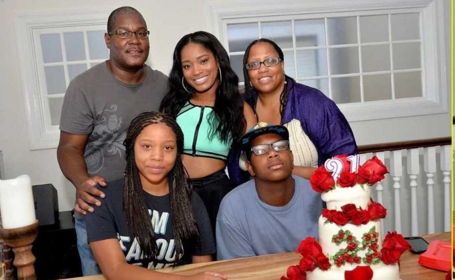 Lawrence Palmer: Finding His Own Voice in a Family Full of Stars